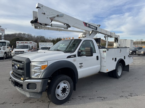 2016 FORD F-550